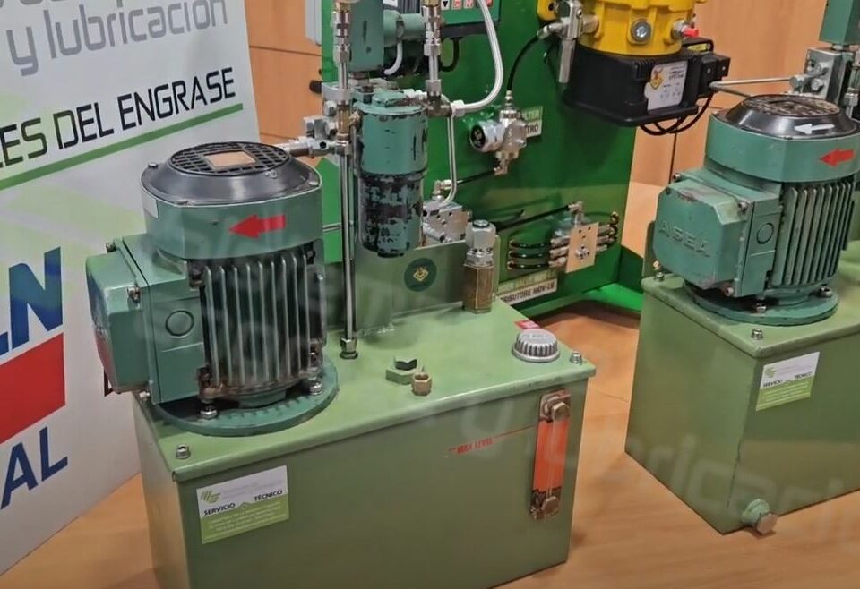 CENTRALITA DE LUBRICACIÓN POR ACEITE portada